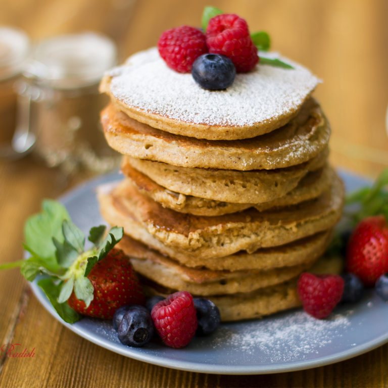 Banana Oat Pancakes